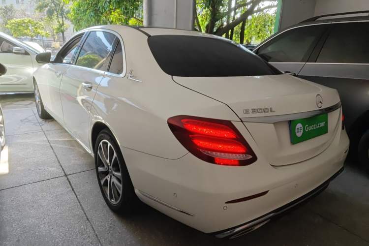 Used Mercedes-Benz E-Class 2018 Facelift E 300 L Luxury Edition
