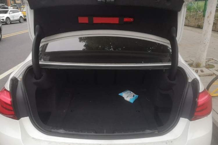 Used BMW 3 Series 2017 320Li Fashion Model
