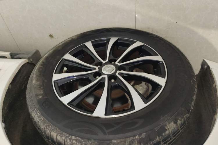 Used Zotye SR7 2016 1.5T CVT Cube Heart Edition China V Standard