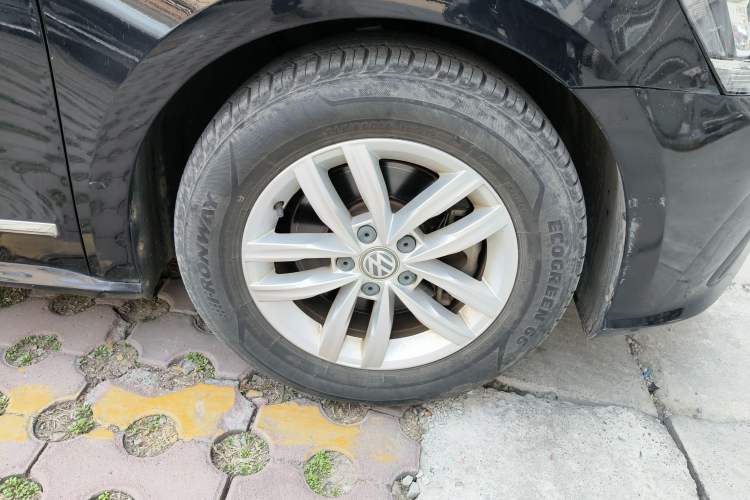 Used Volkswagen Passat 2016 330TSI DSG Luxury Edition Exterior 7