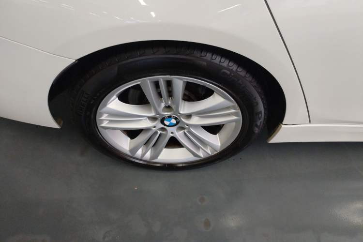 Used BMW 3 Series 2016 320Li Fashion Model Exterior 5