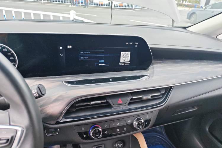 Used Buick GL6 2021 323T Mild Hybrid Connect Luxury Model Audio And AC Panel