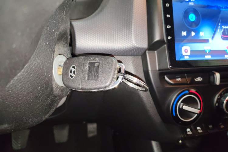 Used Hyundai Verna (older generation) 2020 1.4L Manual GL Refreshed Edition Vehicle Key