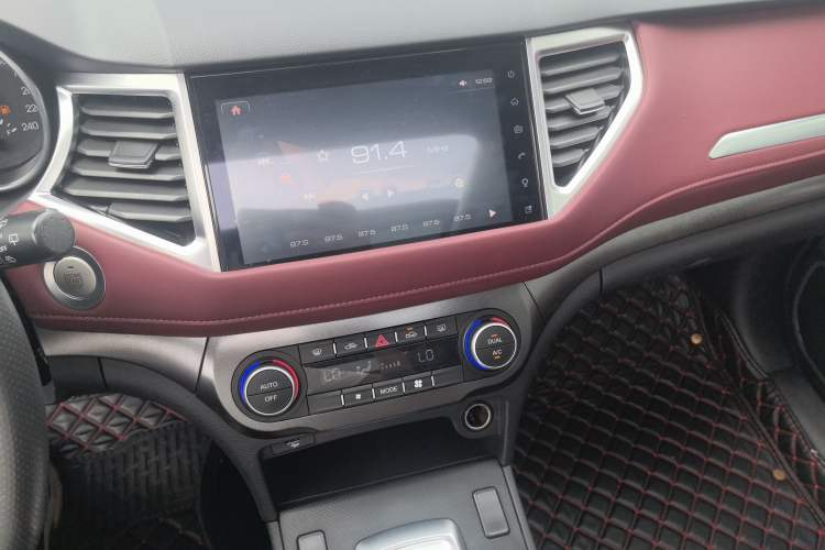 Used Haval H6 Coupe 2019 1.5T Automatic Two-Wheel Drive Luxury Smart Connectivity Version China VI Standard