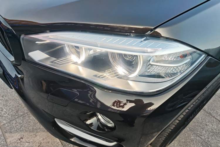 Used BMW X6 2015 xDrive28i