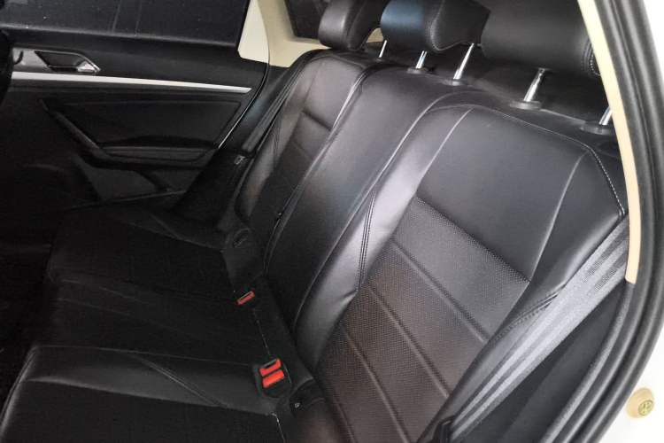 Used Volkswagen Lavida 2019 1.5L Automatic Comfort Edition China VI Standard