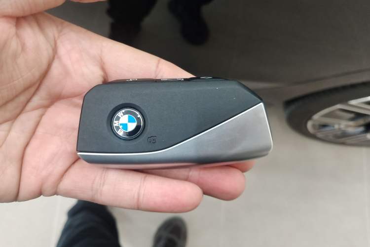 Used BMW 5 Series 2025 530Li Leading Model M Sport Package Vehicle Key