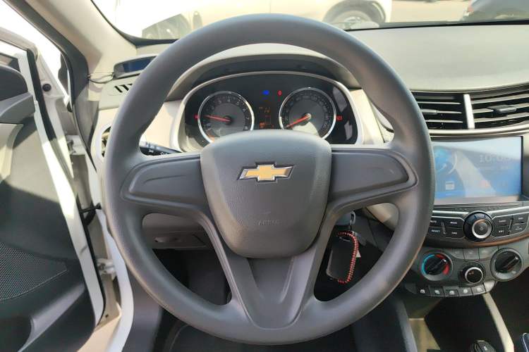 Used Chevrolet Sail 2015 Sail 3 1.3L AMT Ideal Edition
