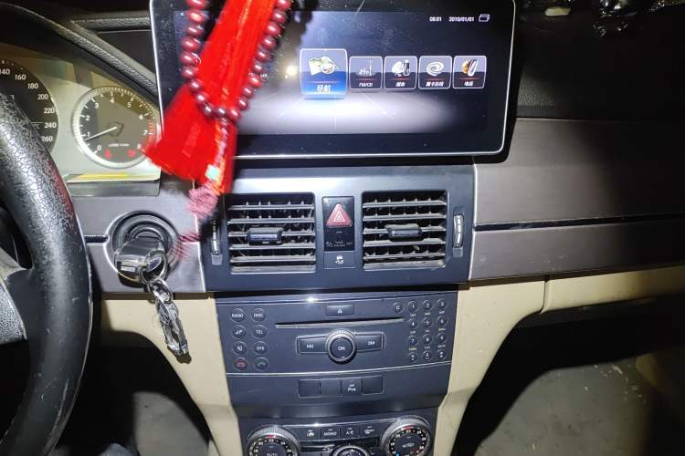 Used Mercedes-Benz GLK-Class 2011 GLK 300 4MATIC Fashion Model