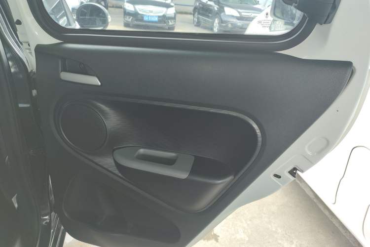 Used ORA Black Cat 2022 301km "Cute Pet" Version – Lithium Iron Phosphate
