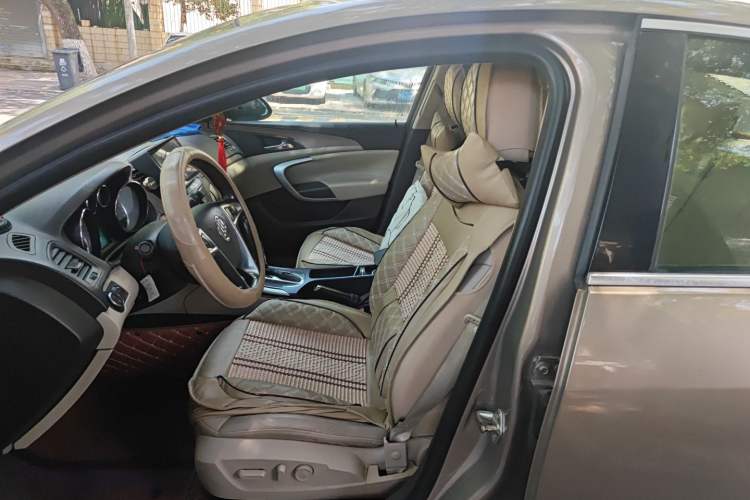 Used Buick Regal 2012 2.0L Luxury Edition
