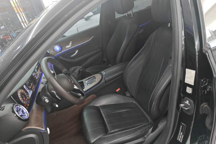 Used Mercedes-Benz E-Class 2016 E 200 L
