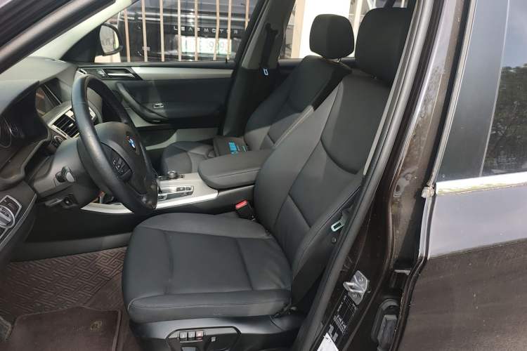 Used BMW X3 2016 sDrive20i
