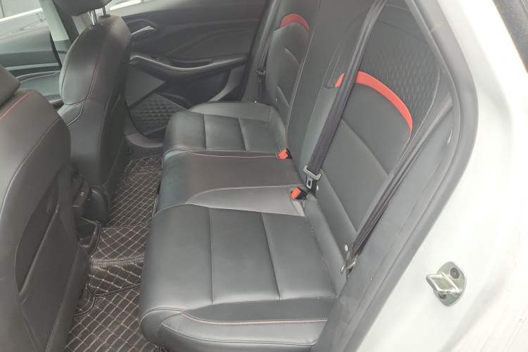 Used MG 5 2021 180 DVVT CVT Youthful Style Edition
