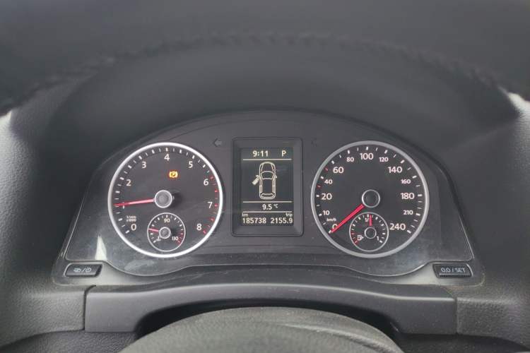 Used Volkswagen Tiguan 2015 1.8TSI Automatic Two-Wheel Drive Trend Edition Instrument Cluster