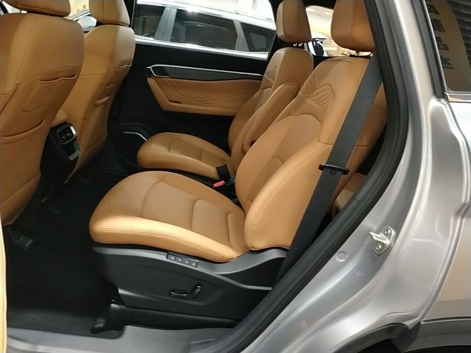 Geely Auto Haoyue L 2026 Model 2.0TD DCT Bliss — снимка 20