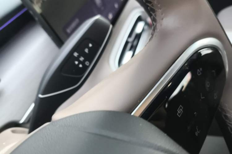 Used Chery Tiggo 8 PLUS C-DM 2025 1.5T 116 km Prestige Version 5 Seats
