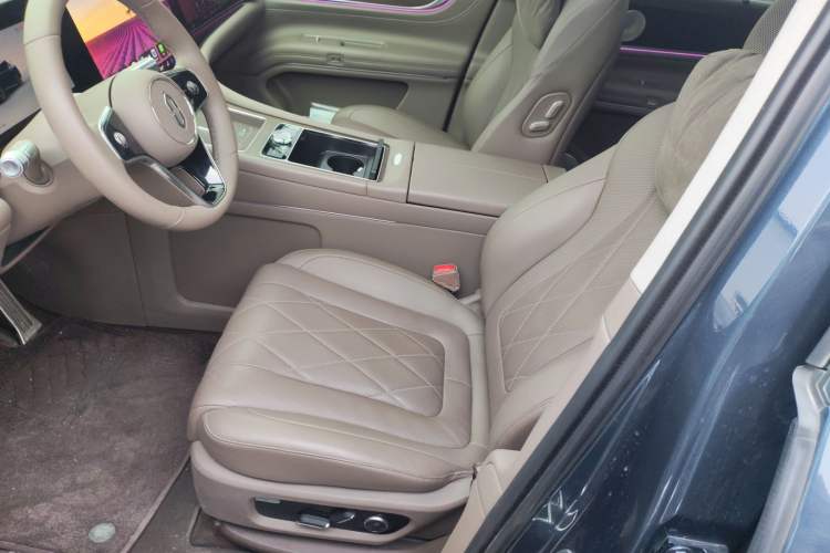 Used Hima AITO M9 2024 Range-Extended Ultra Version 52 kWh 5-Seater Model Left Front Seat