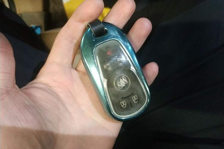 Used Buick GL8 2021 ES Land Cruiser 653T Luxury Edition
