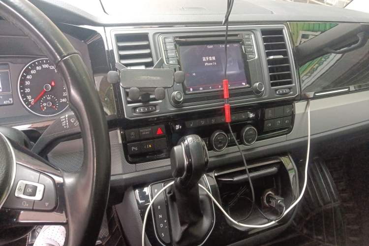 Used Volkswagen Multivan 2016 2.0 TSI Four-Wheel Drive 66th Anniversary Edition Audio And AC Panel