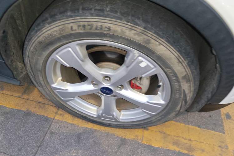 Used Ford Kuga 2018 EcoBoost 180 Two-Wheel-Drive Platinum Edition
