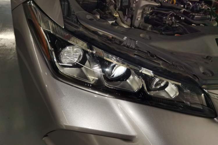 Used Toyota Avalon 2019 2.0L Ambition Edition China VI