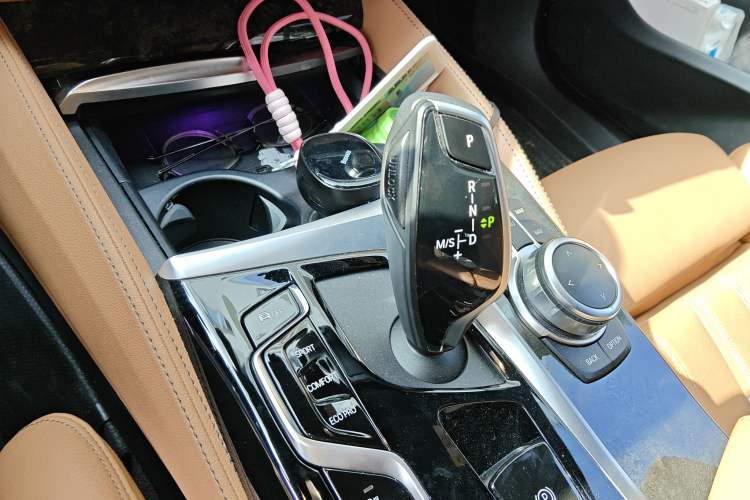 Used BMW 6 Series GT 2021 630i M Sport Package Gear Lever