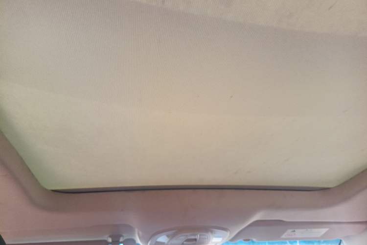 Used Baojun 560 2017 Rhythmic Edition 1.8L iAMT Prestige Model