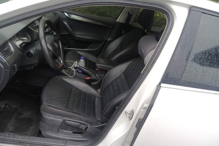 Used Skoda Octavia 2017 1.6L Automatic Smart Drive Edition
