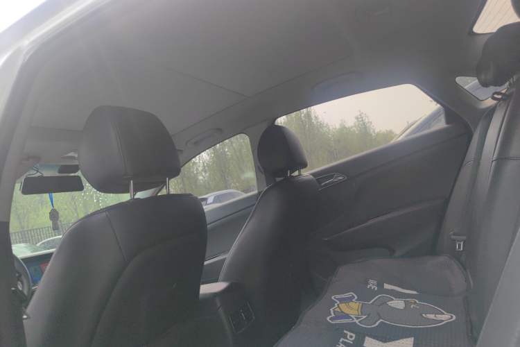 Used Hyundai Mistra 2014 1.8L Automatic Smart GLS
