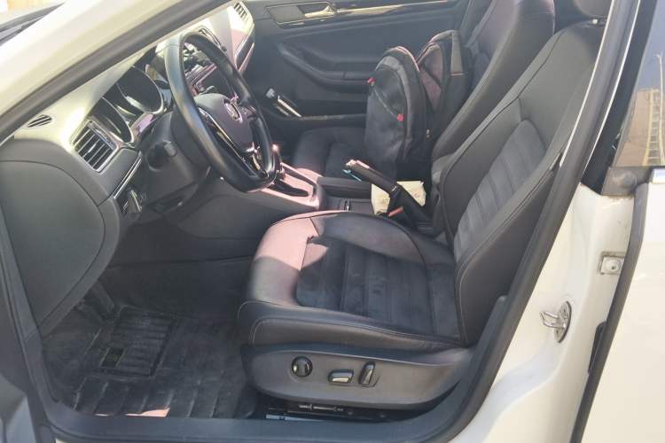 Used Volkswagen Sagitar 2018 280TSI DSG Luxury Model
