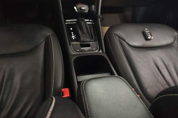 Used Skoda Kodiaq 2017 TSI330 5-Seat Two-Wheel Drive Luxury Edition Gear Lever