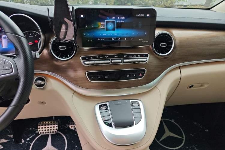 Used Mercedes-Benz V-Class 2021 V 260 L Long Wheelbase Prestige Edition