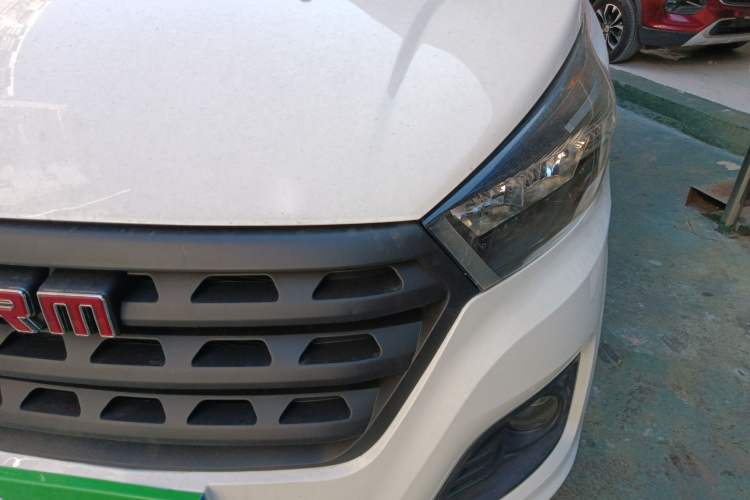 Used Jinbei Gold Hiace 2021 1.5L Passenger Vehicle Engineering Lion 7 Seats