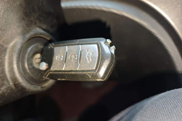 Used GAC Trumpchi GA3 2013 1.6L Automatic Luxury ESP Version
