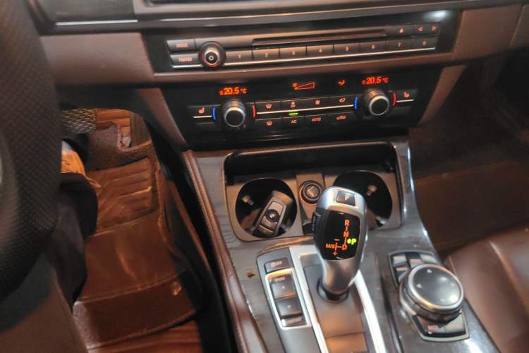 Used BMW 5 Series 2014 525Li Luxury Design Package