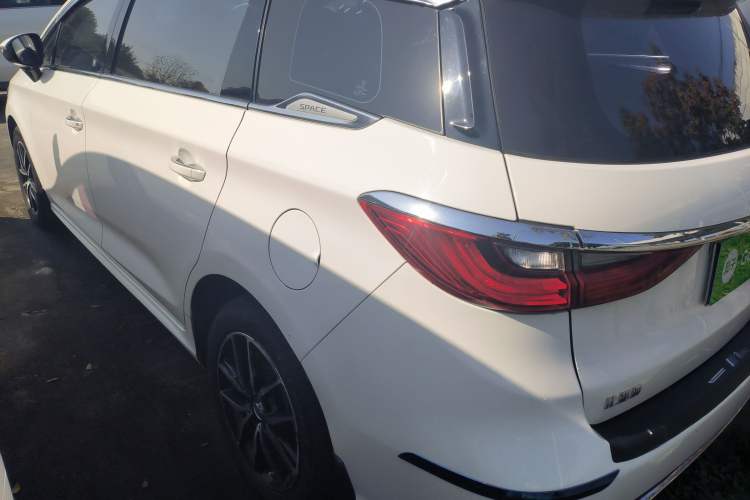 Used BYD Song MAX 2017 1.5T Automatic Smart Connect Elite 7-Seater