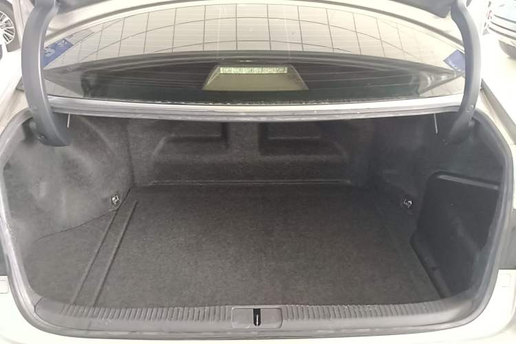 Used Lexus ES 2015 300h Comfort Edition
