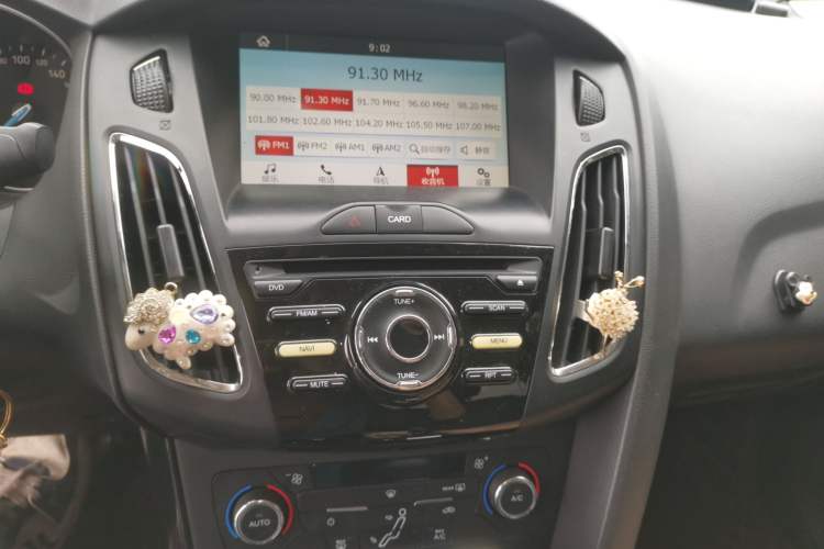 Used Ford Focus 2017 Sedan 1.6L Automatic Fashion Edition Smart Drive Version
