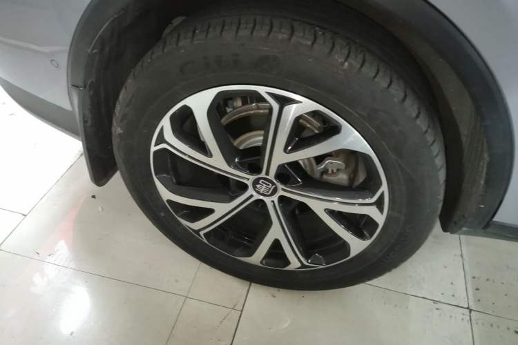 Used BYD Tang New Energy 2025 Intelligent Driving Version DM-i 115KM Prestige Edition Exterior 5