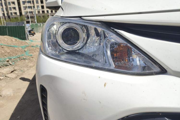 Used Toyota Vios 2019 1.5L CVT Innovation Edition Right Front Headlight
