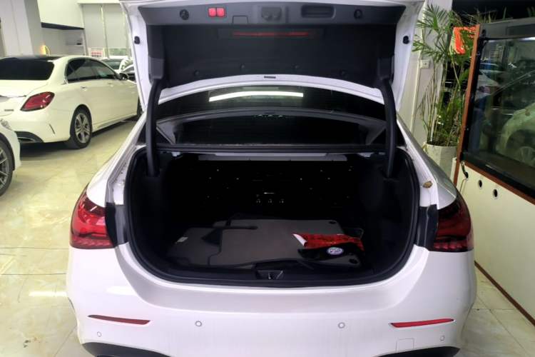 Used Mercedes-Benz A-Class 2025 A 200 L Fashion Model

