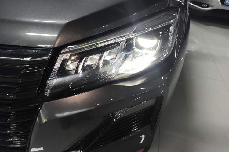 Used CHANGAN CS75 2023 Enjoy Edition 1.5T DCT Prestige Version Left Front Headlight