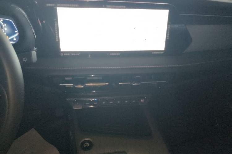 Used CHANGAN X7 PLUS 2024 1.5T Automatic Luxury 7-Seater