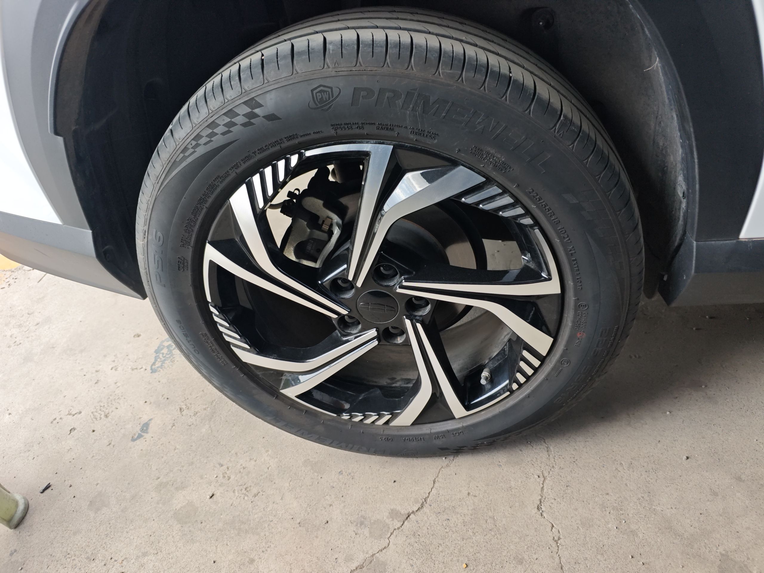 Geely Auto Emgrand X7 Sport 2024 1.5TD Smart Connect+ — снимка 11
