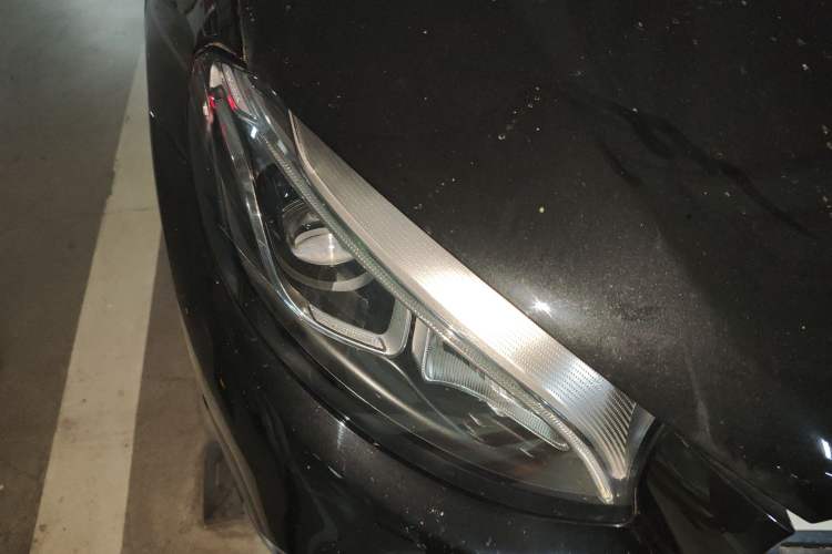 Used Mercedes-Benz GLC 2017 GLC 260 4MATIC Luxury Model Right Front Headlight