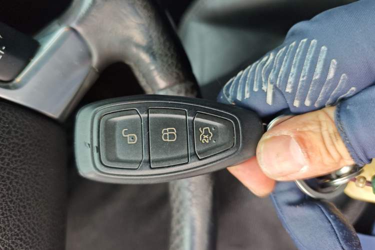 Used Ford Mondeo 2011 2.0L GTDi 200 Luxury Edition
