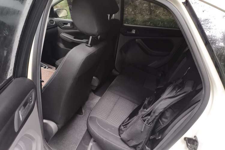 Used Ford Focus 2013 Hatchback Classic 1.8L Automatic Base Model