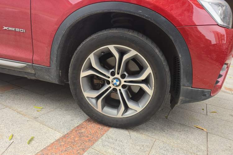 Used BMW X4 2014 xDrive20i X Design Package Right Front Wheel Hub