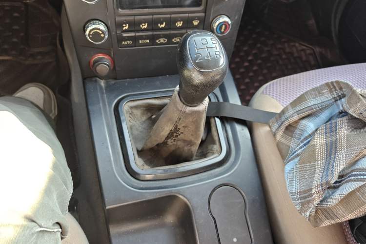 Used JDMC T5 2014 2.8T Two-Wheel-Drive Elite Version Standard Wheelbase JE493ZLQ4CB